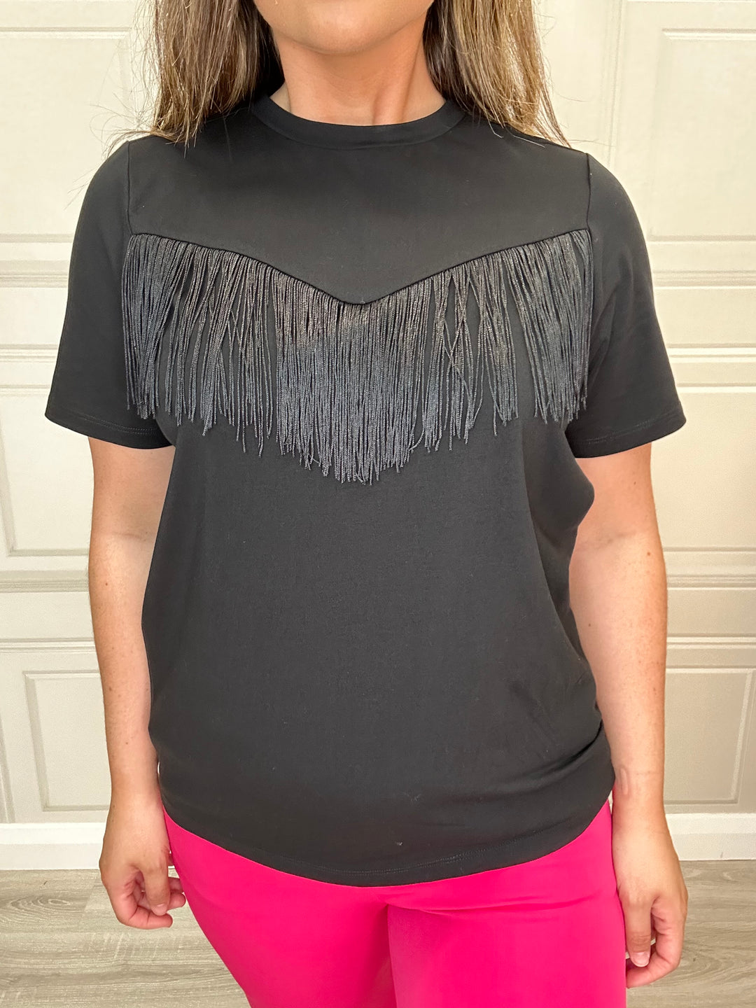 Fluresk Gabi Zwart Black Fringe Tee