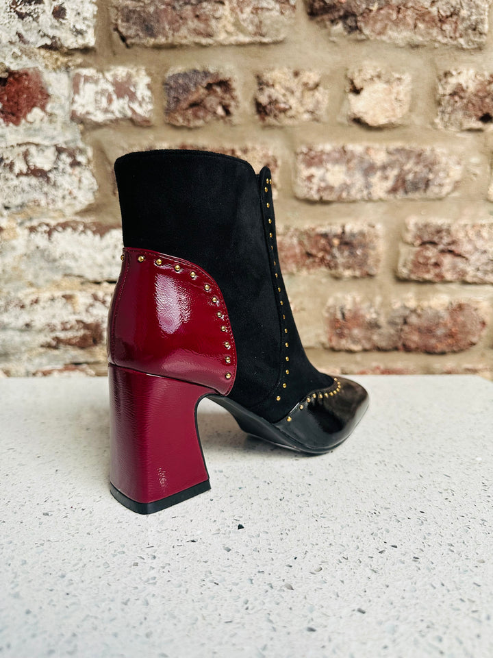 Dancing Matilda Acrobat Black/Burgundy Boot 011