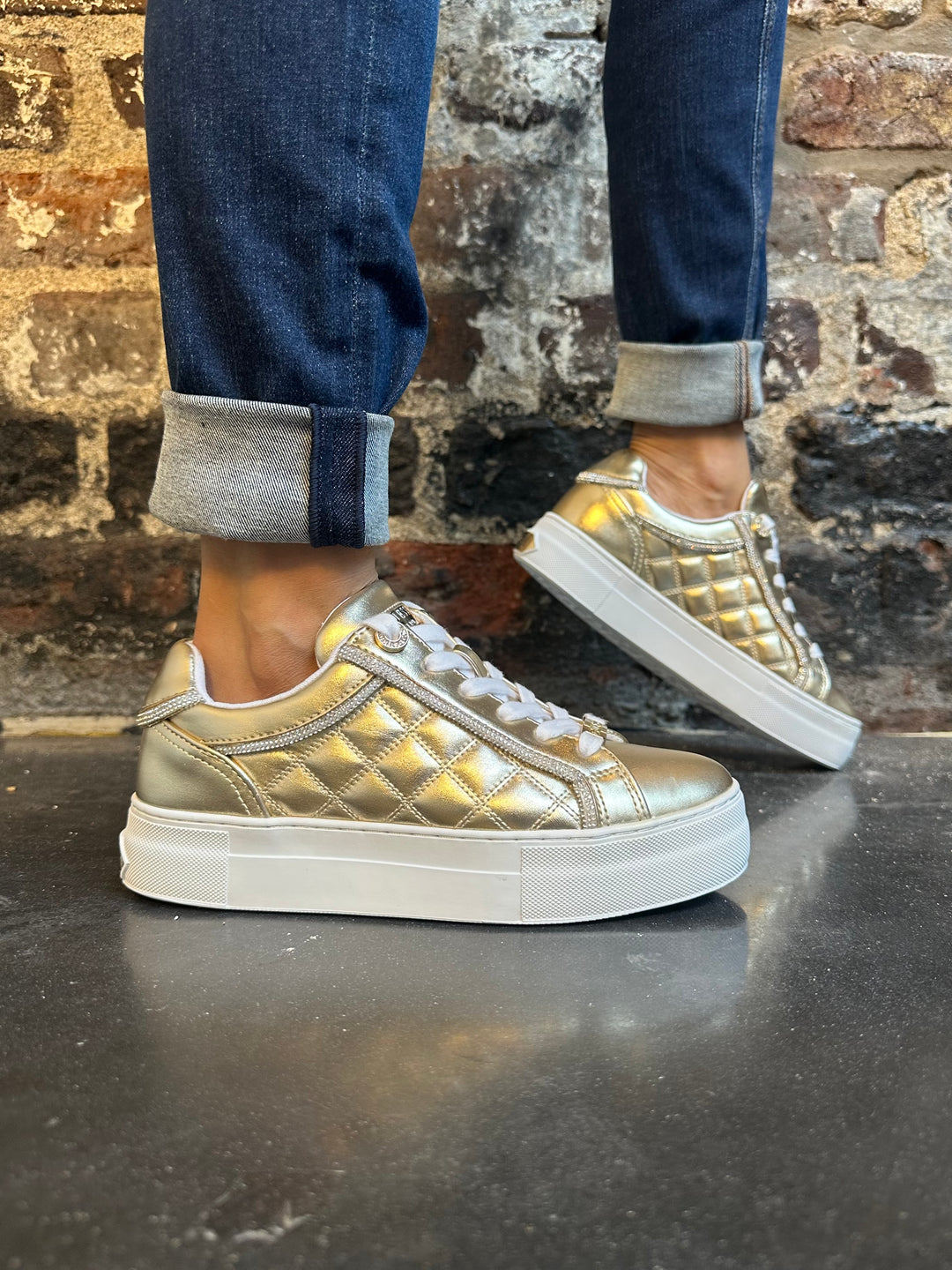 Guess Gratea Gold Crystal Pipe Sneaker