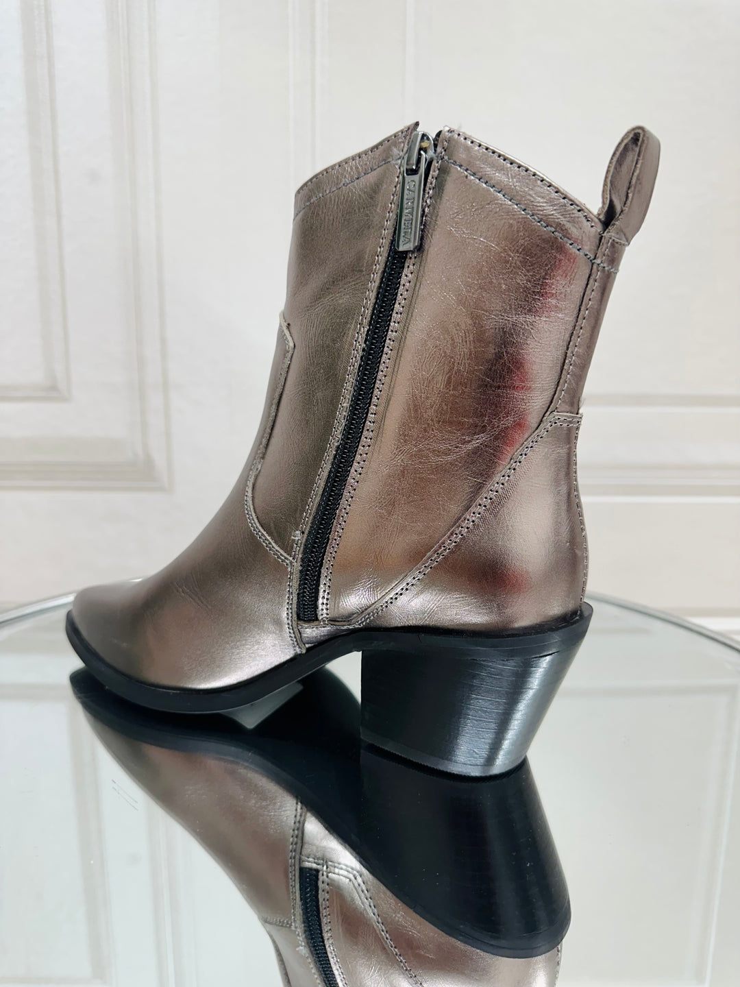 Carmela Plomo Metallic Boot 161776