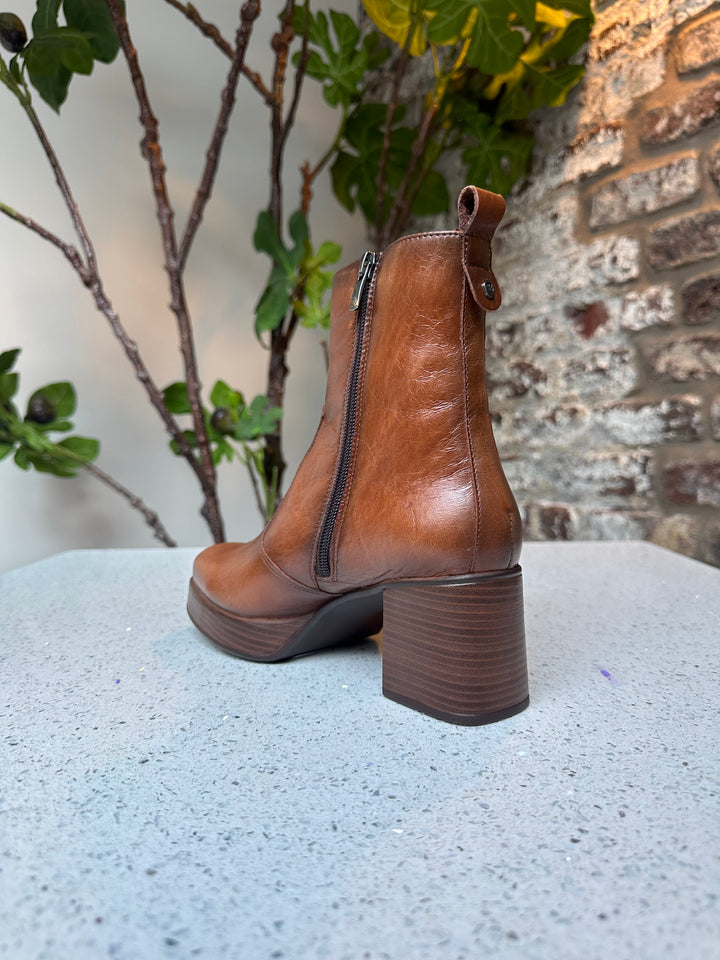 Dorking Cristel Alias Lisbano Boot