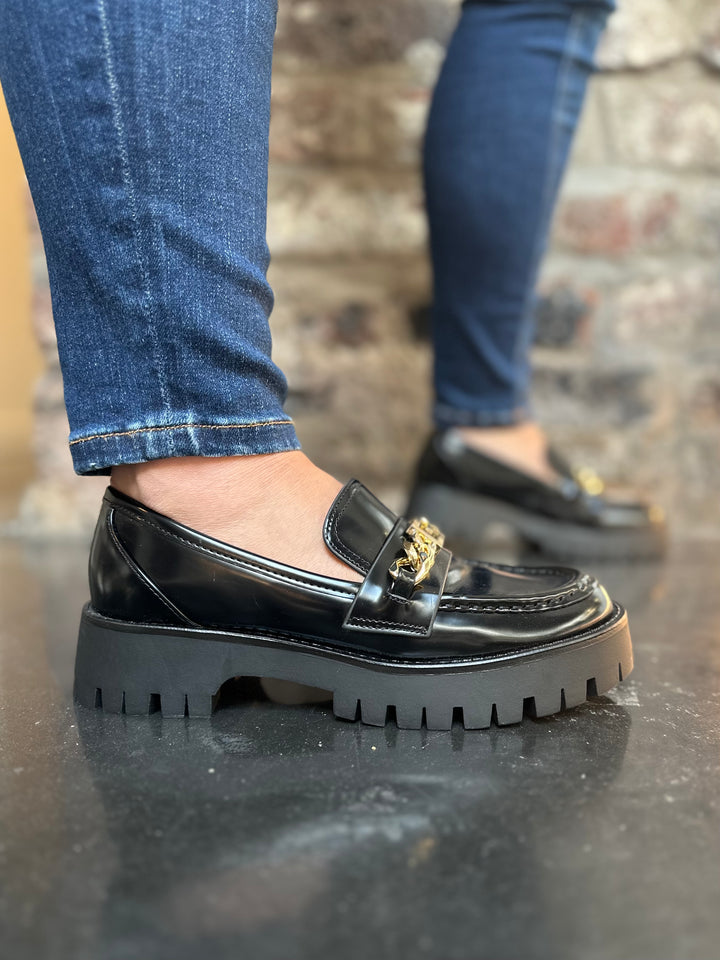 Guess Almosty Ele-14 Black Chain Chunky Loafer