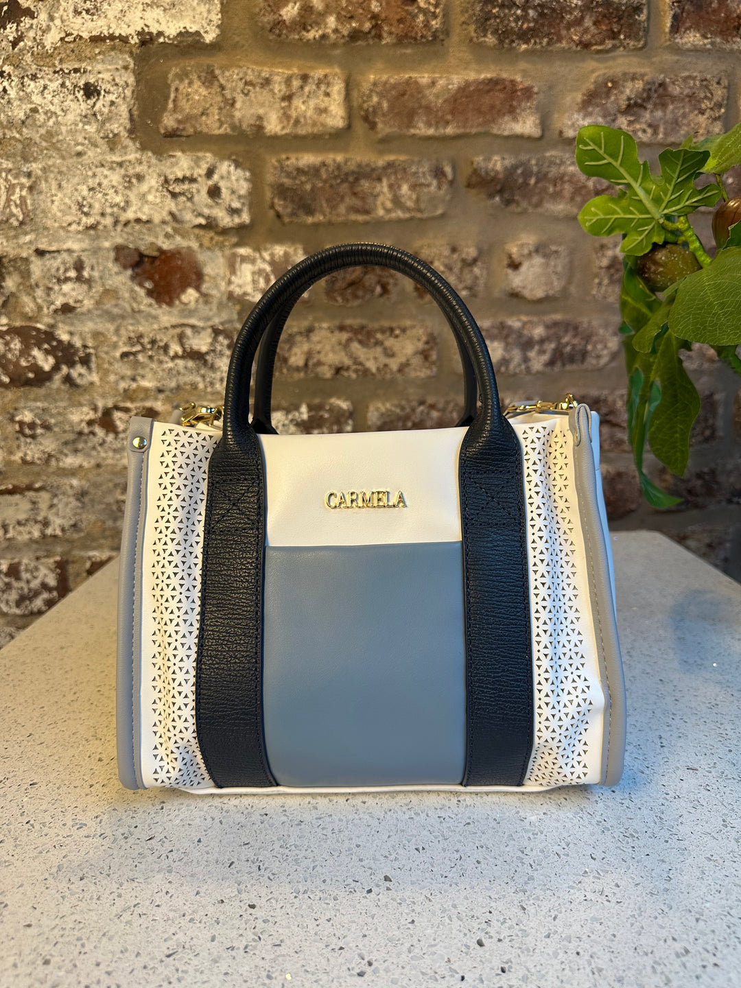 Carmela 186152 Blanco Navy Bag